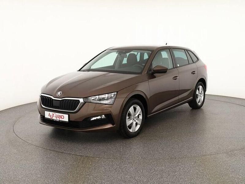 Maple braun metallic (metallic) Gebraucht 2019 Skoda Scala Ambition Kleinwagen | 17.950 € (Etwas zu teuer) - Bild 1/4
