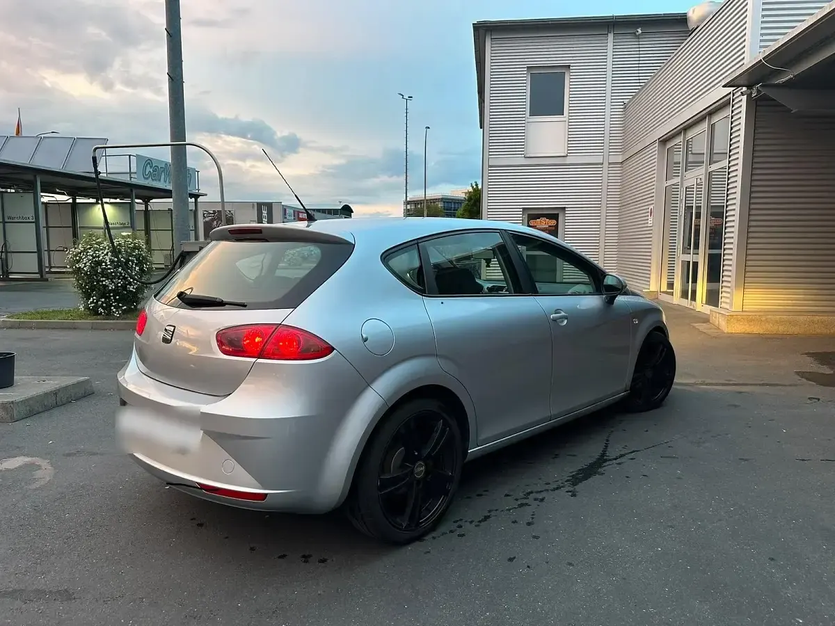Gebraucht Seat Leon 125 PS (91 kW) 2010 Grau Kleinwagen