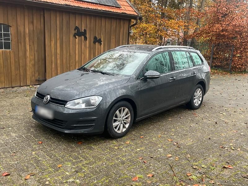 Grau Gebraucht 2013 VW Golf Alltrack Kombi | 5.800 € - Bild 1/4