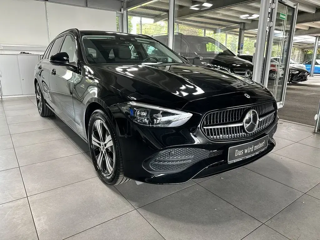 Gebraucht Mercedes E300 204 PS (150 kW) 2023 Schwarz Limousine