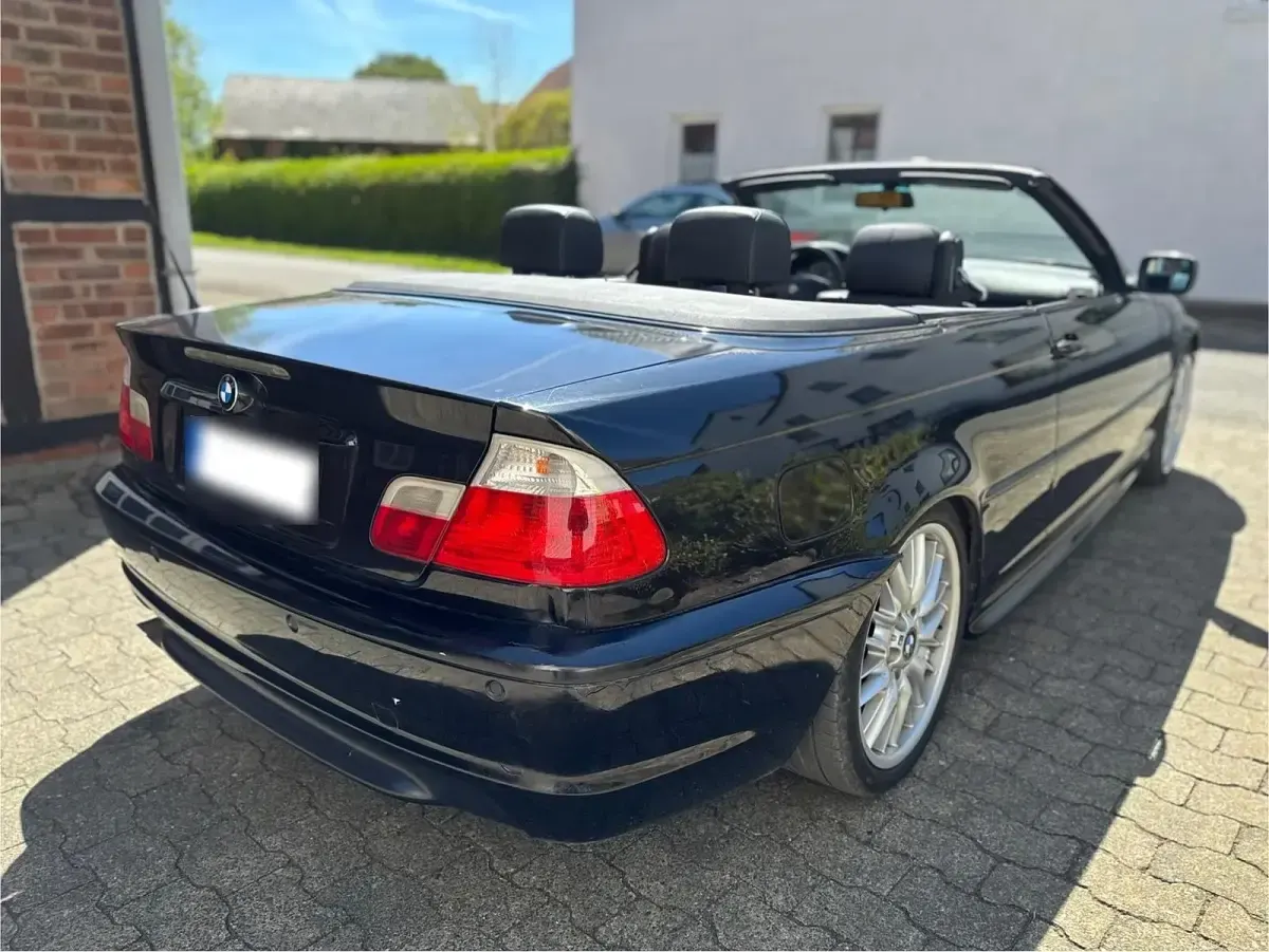 Gebraucht BMW 330 Cabriolet M Sport 231 PS (169 kW) 2002 Schwarz Cabrio