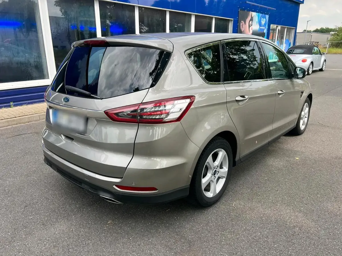 Gebraucht Ford S-MAX S 180 PS (132 kW) 2017 Beige Van / Kleinbus