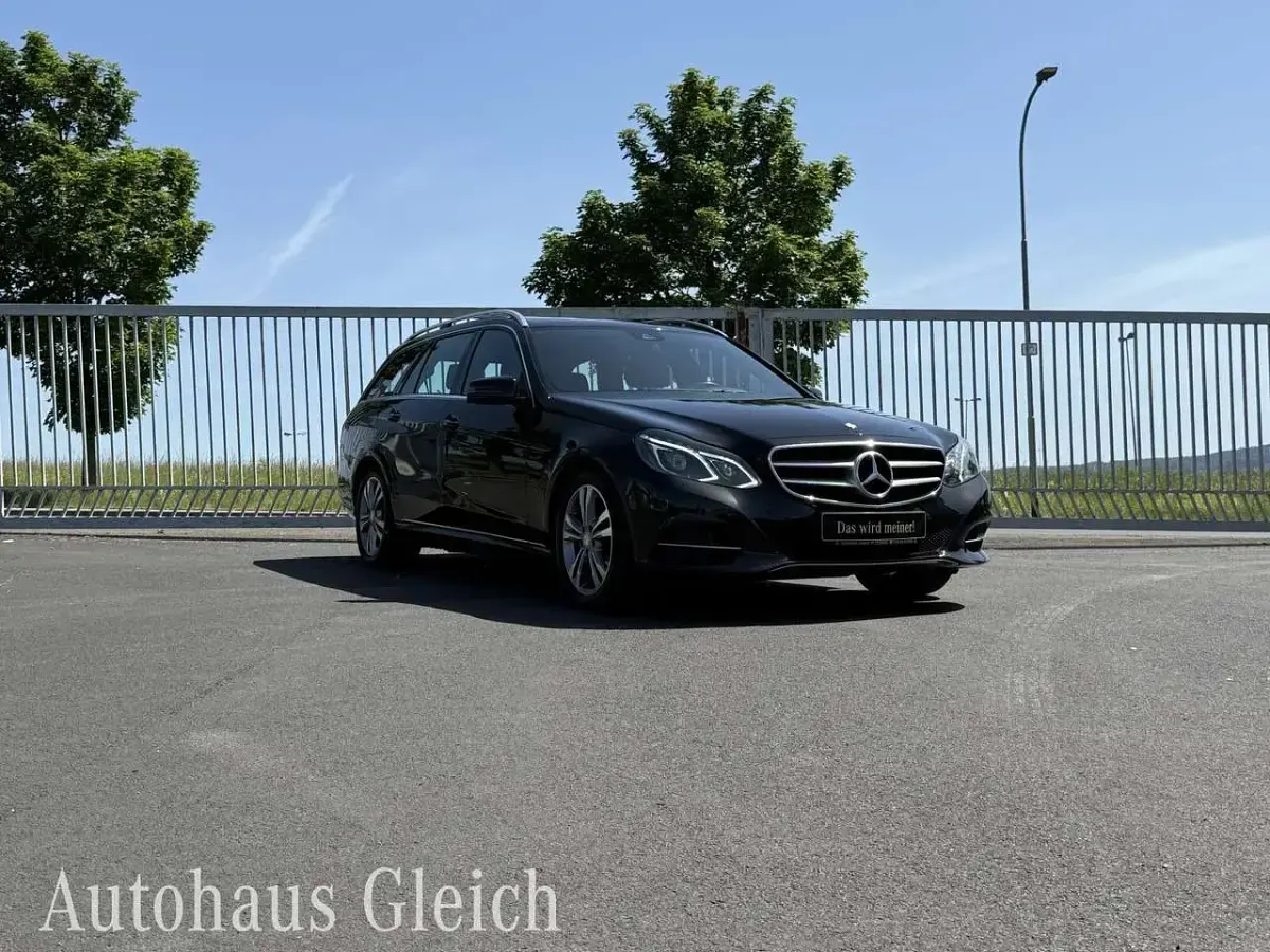 Gebraucht Mercedes E200 Avantgarde 184 PS (135 kW) 2016 Obsidantschwarzmet. Kombi