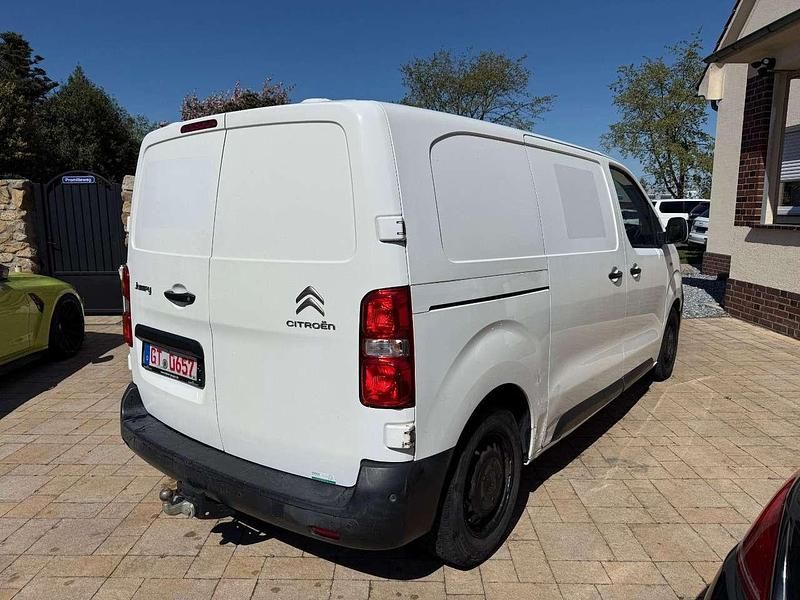 Używany Citroën Jumpy Business Class 116 KM (85 kW) 2017 Biały Minivan
