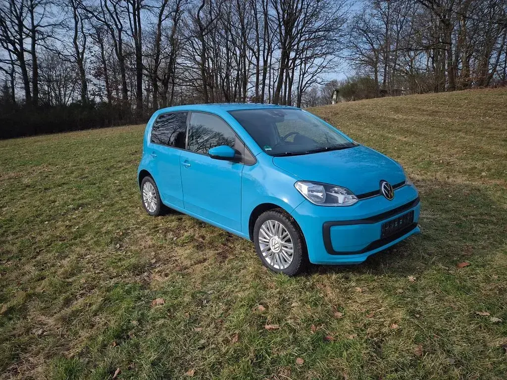 Usata VW up! 65 CV (47 kW) 2023 Blu Utilitaria
