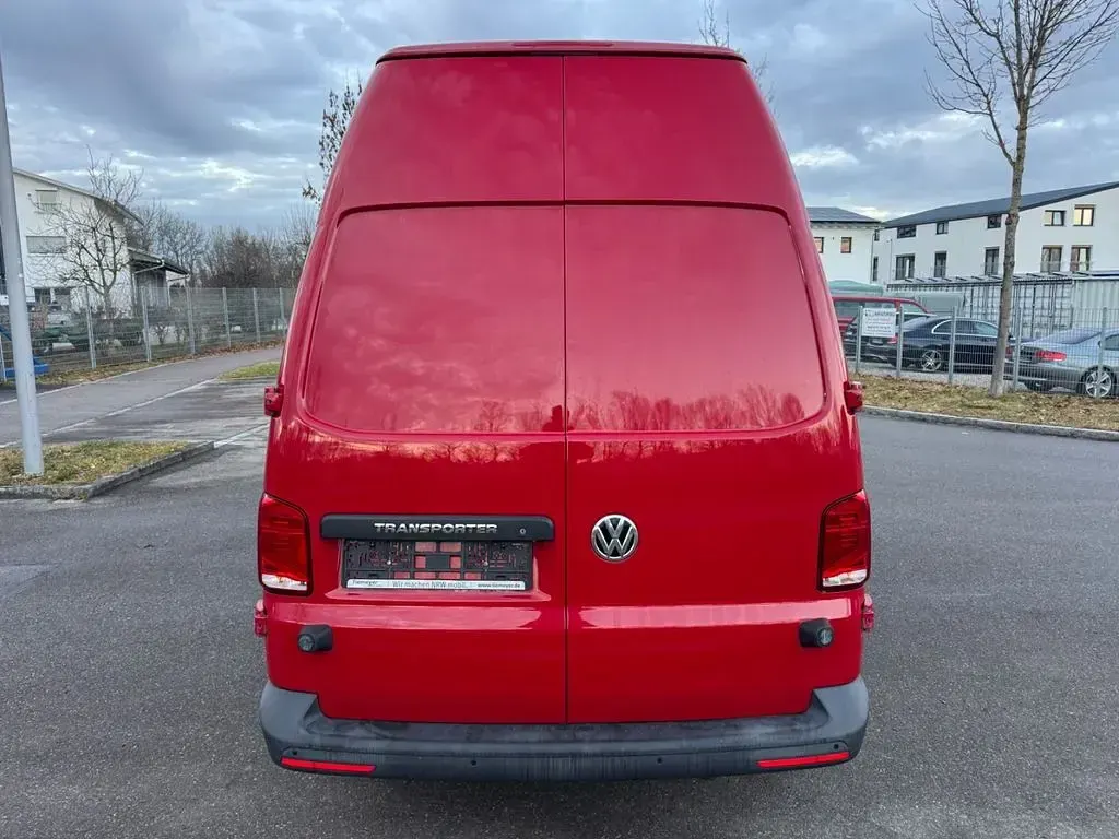 Gebraucht VW Transporter 150 PS (110 kW) 2020 Rot Van