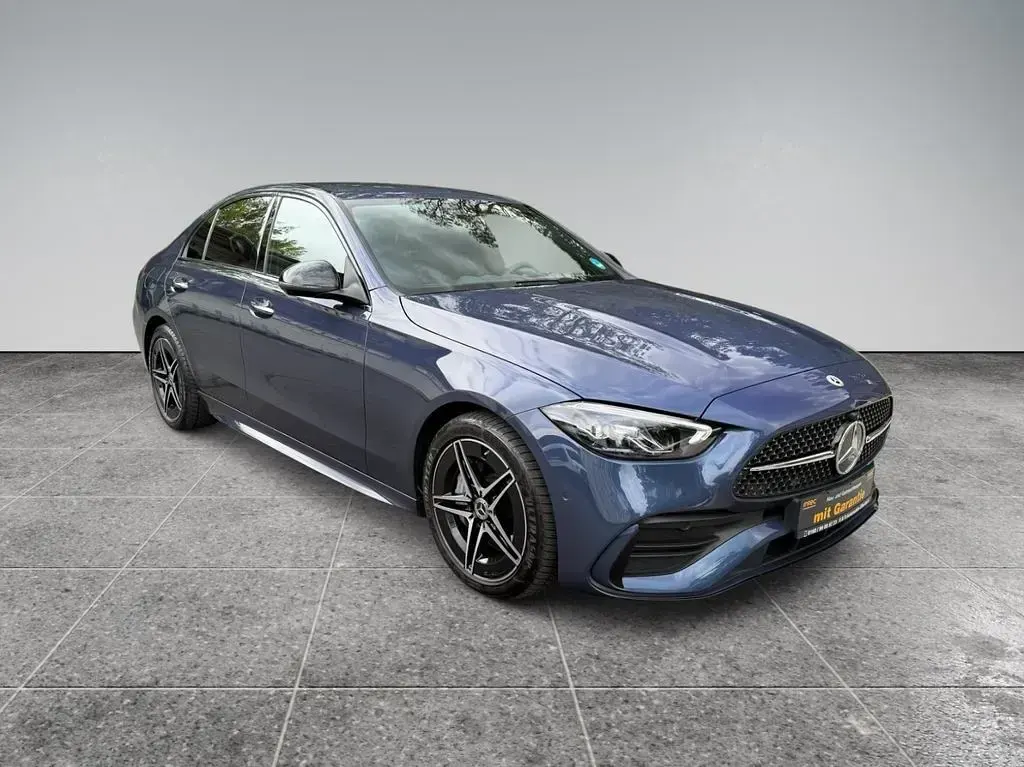 Gebraucht Mercedes C300 AMG line 258 PS (189 kW) 2024 Blau Limousine