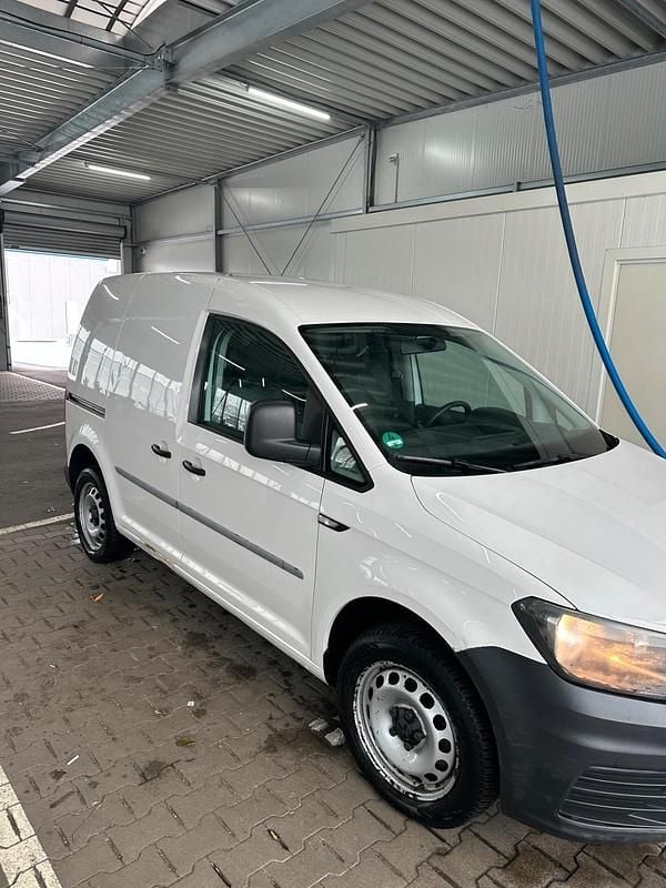 Weiß Gebraucht 2017 VW Caddy Van / Kleinbus | 7.200 € (Guter Preis) - Bild 1/4