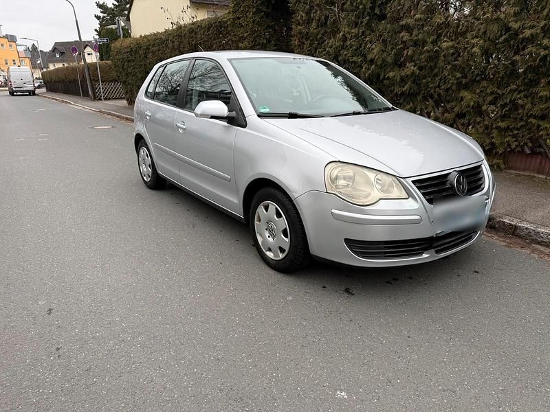 Gebraucht VW Polo 75 PS (55 kW) 2005 Silber Kleinwagen