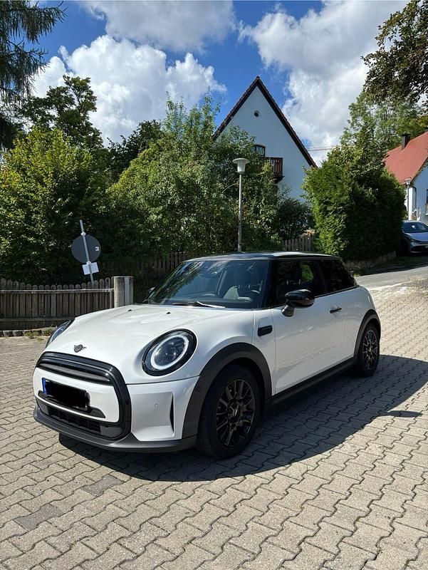 Weiß Gebraucht 2023 Mini Cooper Kleinwagen | 20.000 € - Bild 1/4