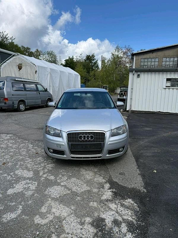 Silber Gebraucht 2008 Audi A3 Sportback Kleinwagen | 1.300 € (Superpreis) - Bild 1/4