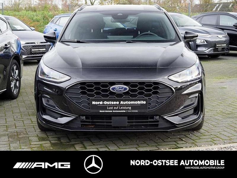 Gebraucht Ford Focus ST-Line X 116 PS (85 kW) 2023 Schwarz obsidianschwarz metal Kombi