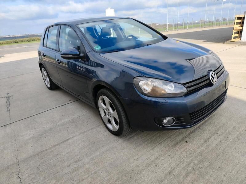 Gebraucht VW Golf VI Trendline 105 PS (77 kW) 2011 Blau Kleinwagen
