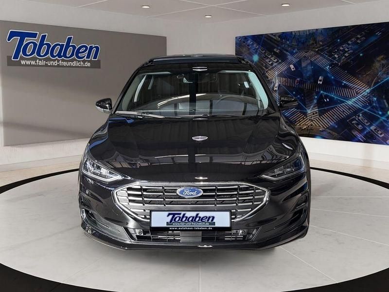 Gebraucht Ford Focus Titanium 155 PS (114 kW) 2026 Schwarz Limousine