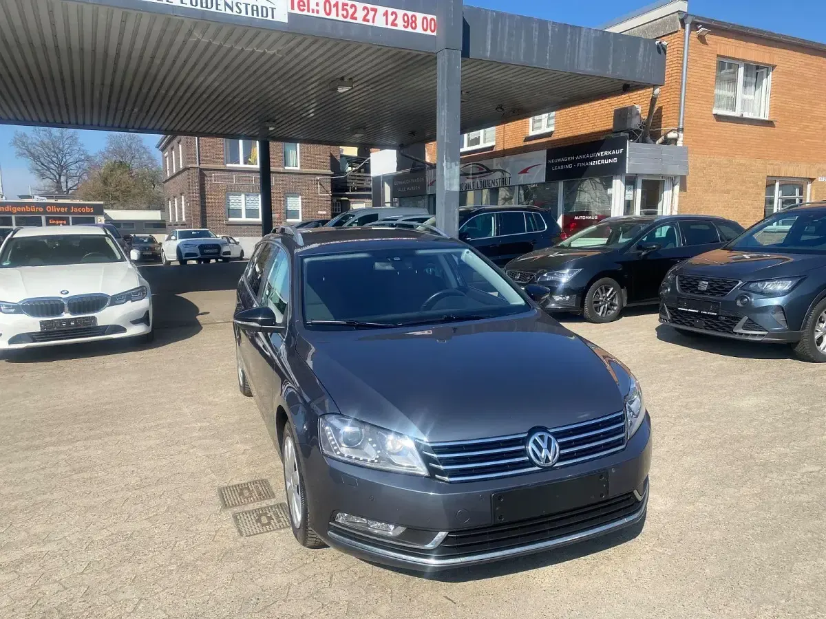 Gebraucht VW Passat Edition 177 PS (130 kW) 2014 Grau Kombi