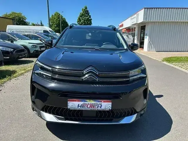 Gebraucht Citroën C5 Aircross Shine 131 PS (96 kW) 2023 Lackierung schwarz perla nera/ SUV