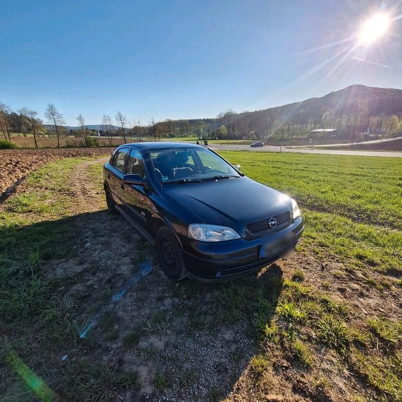 Second-hand Opel Astra 84 CP (61 kW) 2003 Albastru Berlinǎ