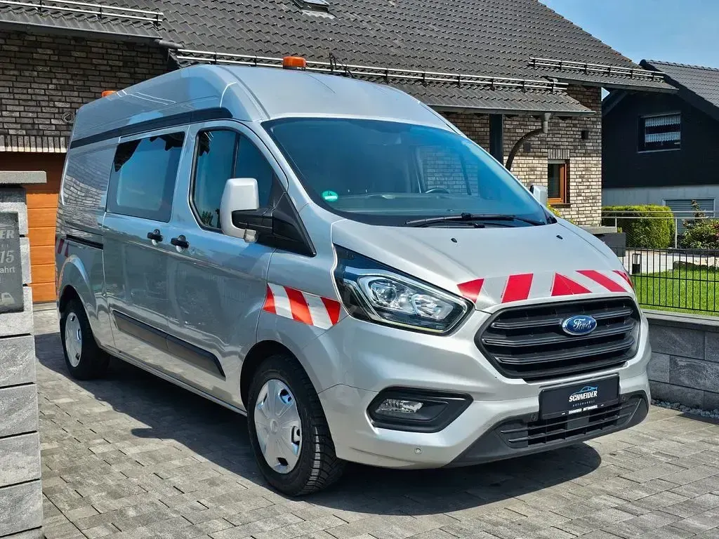 Gebraucht Ford Transit Custom 105 PS (77 kW) 2018 Silber Van / Kleinbus