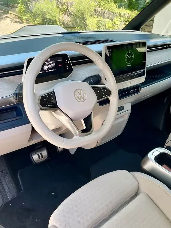 Gebraucht VW ID. Buzz Pro 150 kW (204 PS) 2024 Weiß Van / Kleinbus
