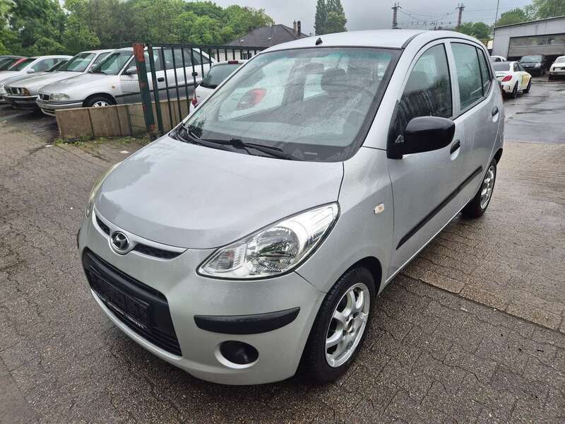 Silber Gebraucht 2009 Hyundai i10 Classic Kleinwagen | 1.950 € (Fairer Preis) - Bild 1/4