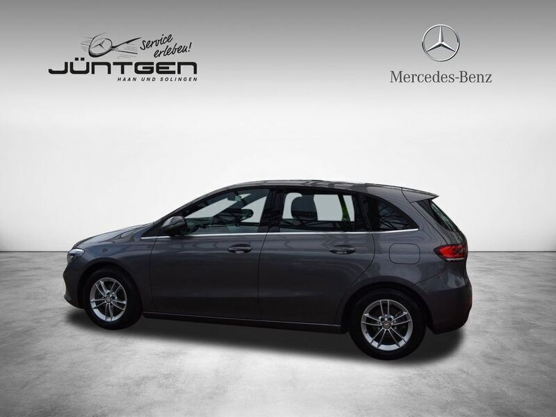 Gebraucht Mercedes B180 Business 116 PS (85 kW) 2019 Grau Kleinwagen
