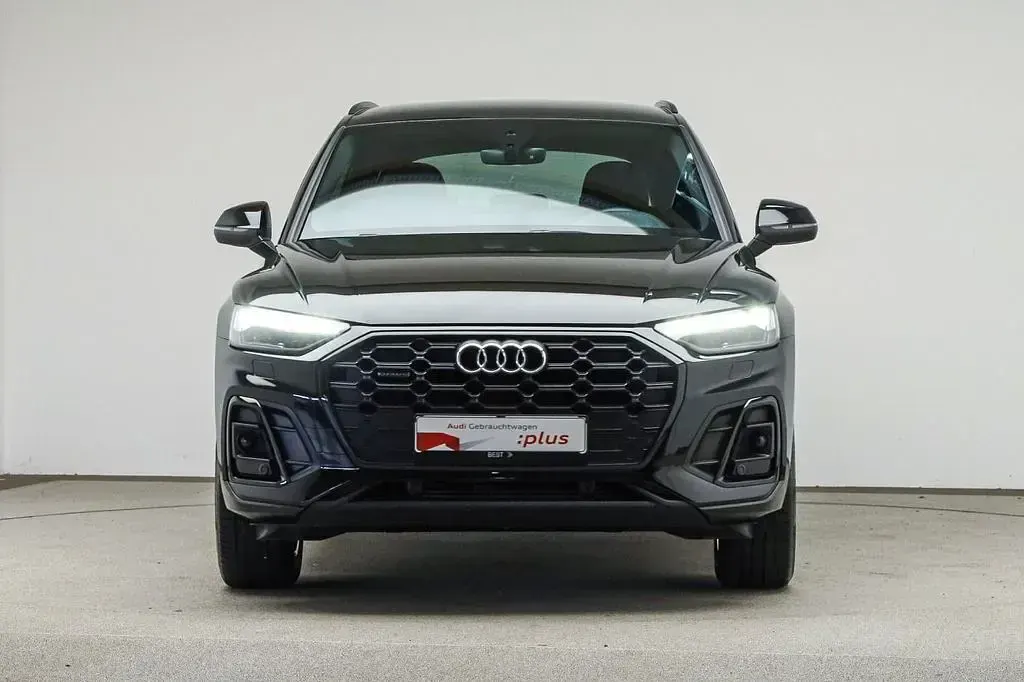 Gebraucht Audi Q5 Business 204 PS (150 kW) 2022 Mythosschwarz metallic (metallic) SUV