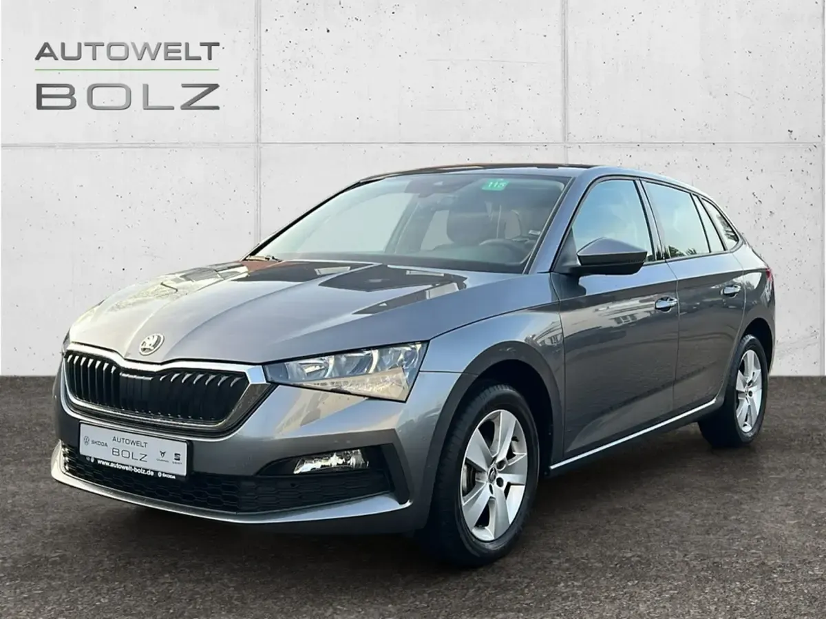 Gebraucht Skoda Scala Cool Plus 147 PS (108 kW) 2022 Grau Kleinwagen