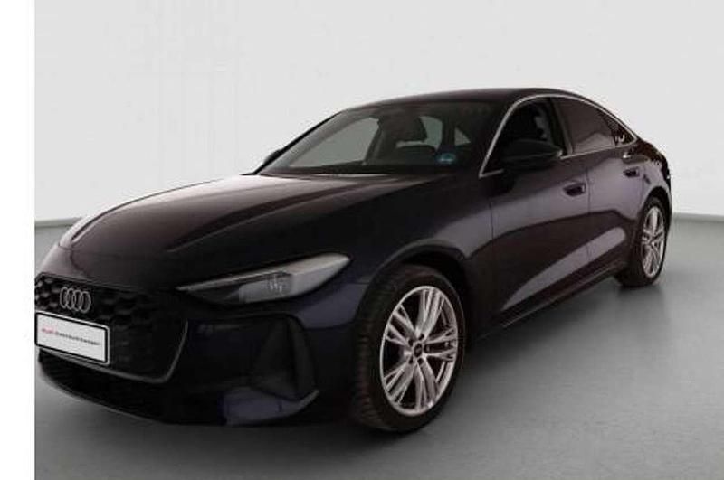 Gebraucht Audi A5 204 PS (150 kW) 2025 Firmamentblau metallic (metallic) Limousine