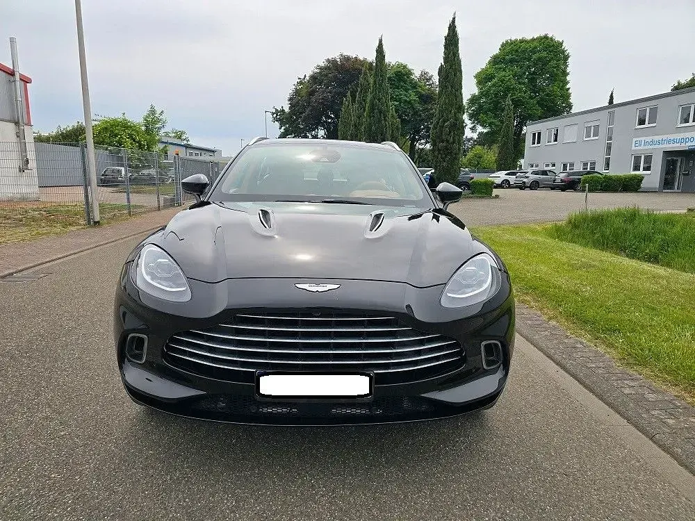 Gebraucht Aston Martin DBX 551 PS (405 kW) 2023 Schwarz SUV