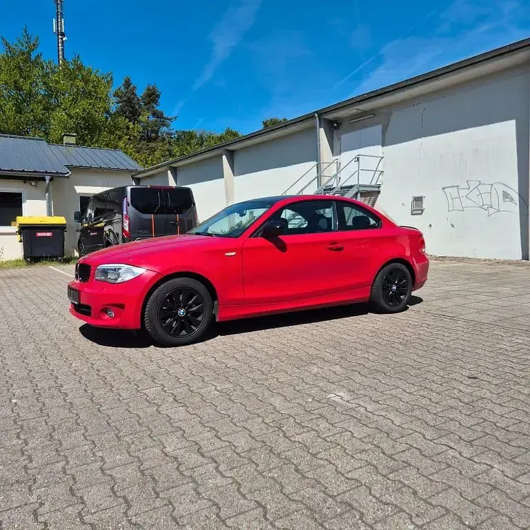 Używany BMW 120 177 KM (130 kW) 2011 Czerwony Hatchback