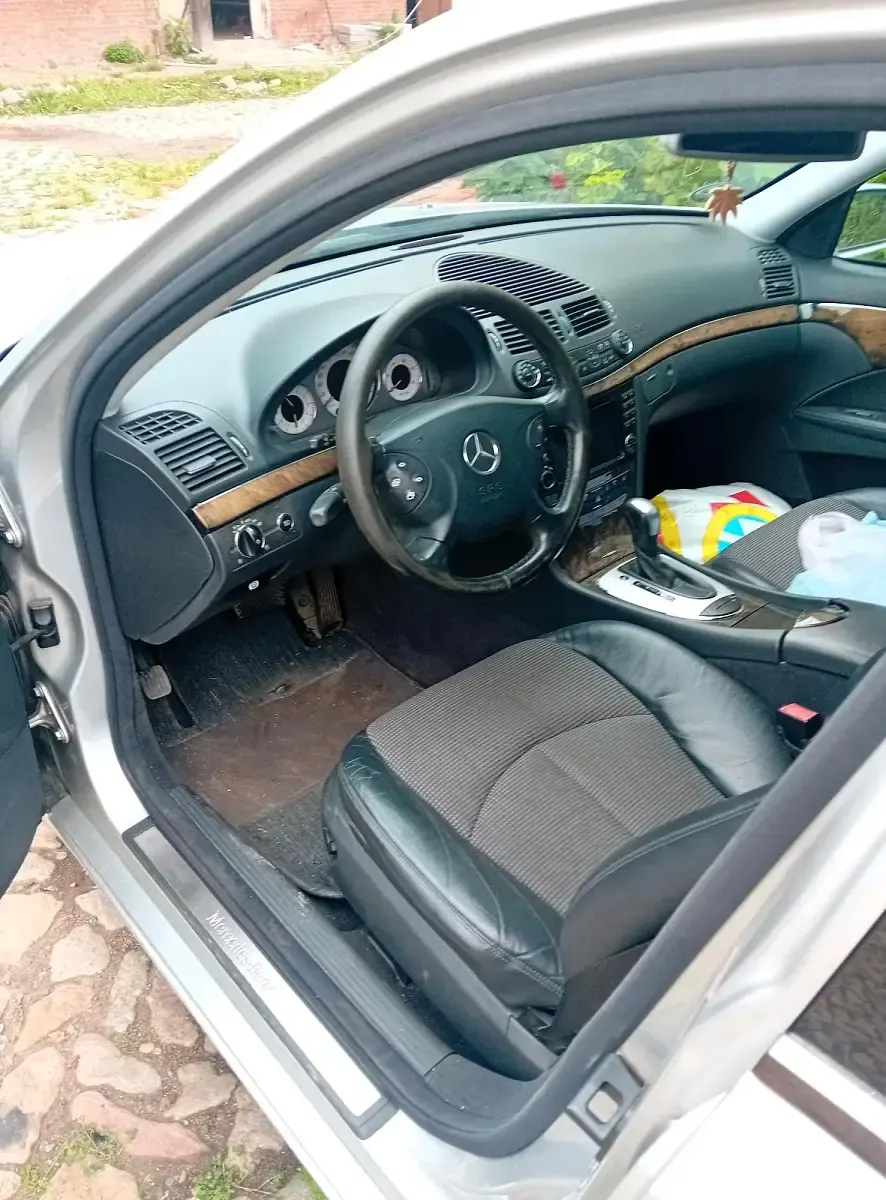 Gebraucht Mercedes 220 163 PS (119 kW) 2004 Silber Kombi