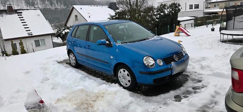 Blau Gebraucht 2002 VW Polo Kleinwagen | 1.800 € - Bild 1/4