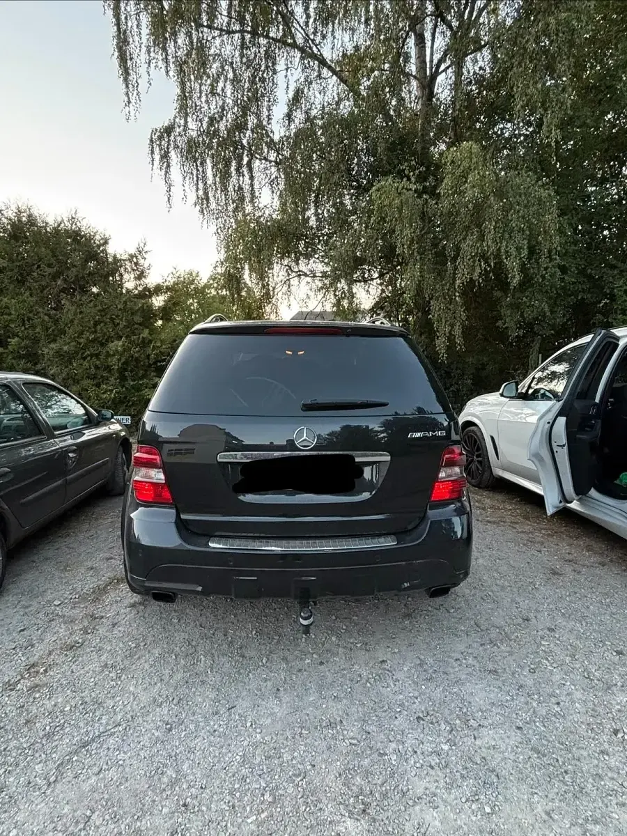 Gebraucht Mercedes ML320 AMG 224 PS (164 kW) 2008 Schwarz SUV