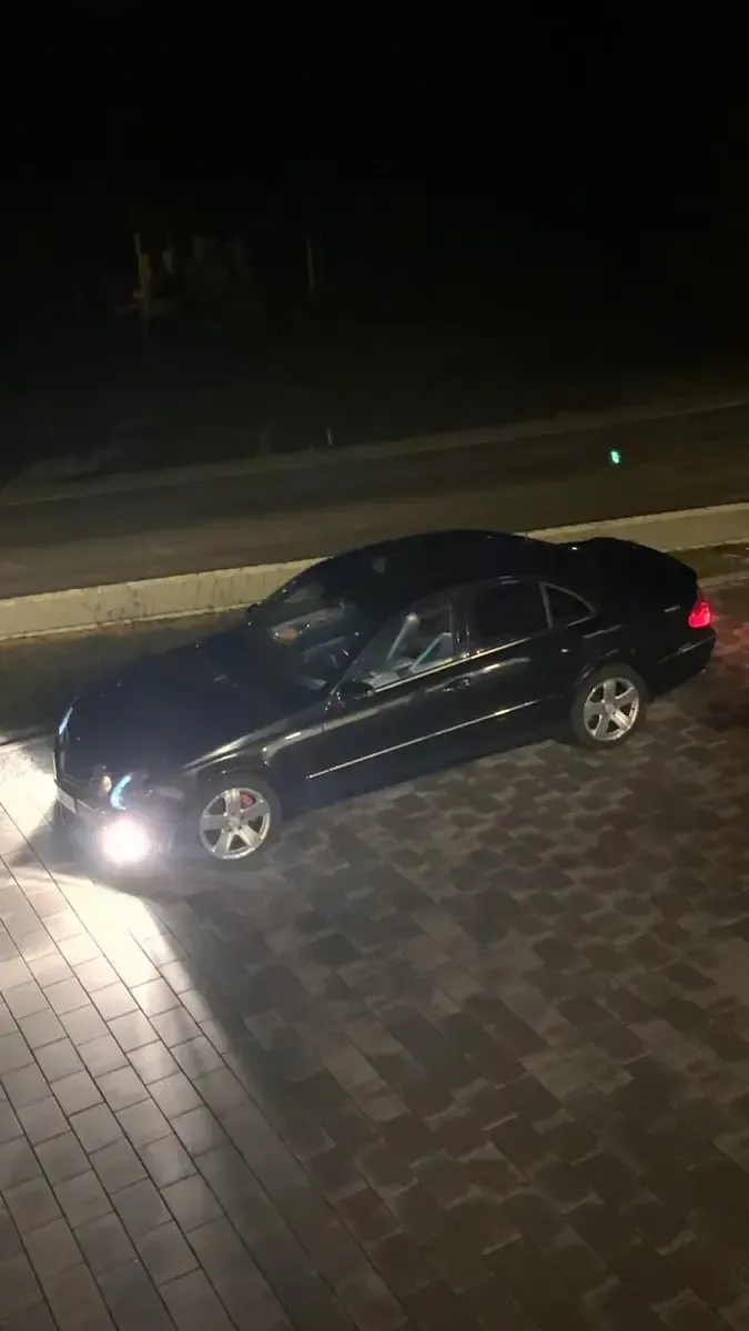 Gebraucht Mercedes E500 306 PS (225 kW) 2002 Schwarz Limousine