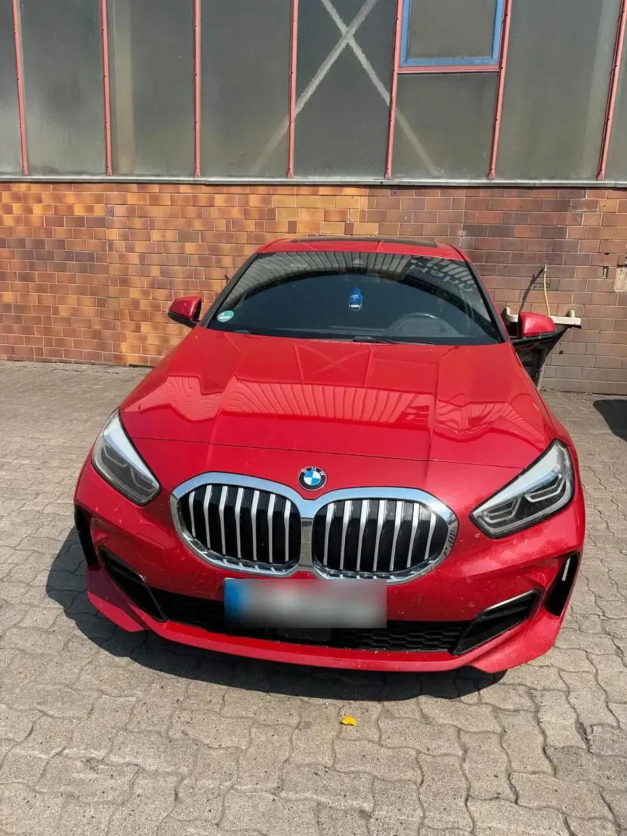 Gebraucht BMW 120 M Sport 190 PS (139 kW) 2020 Rot Limousine