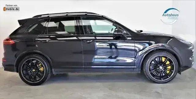 Gebraucht Porsche Cayenne Turbo S Chrono 570 PS (419 kW) 2015 Schwarz SUV