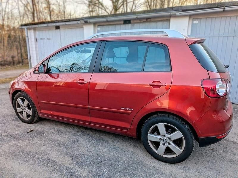 Gebraucht VW Golf Plus Cross 140 PS (102 kW) 2008 Rot Van / Kleinbus