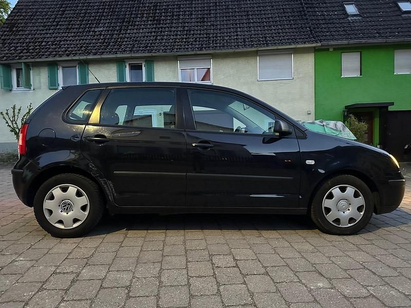 Gebraucht VW Polo 64 PS (47 kW) 2003 Schwarz Kleinwagen