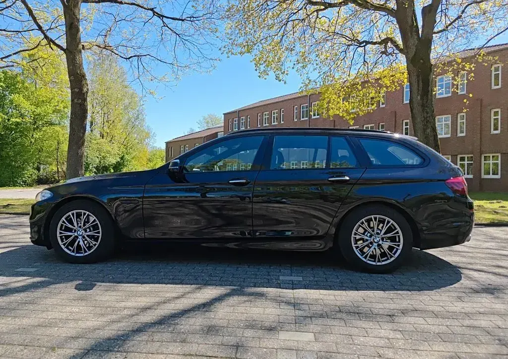 Second-hand BMW 520 190 CP (139 kW) 2017 Negru Break
