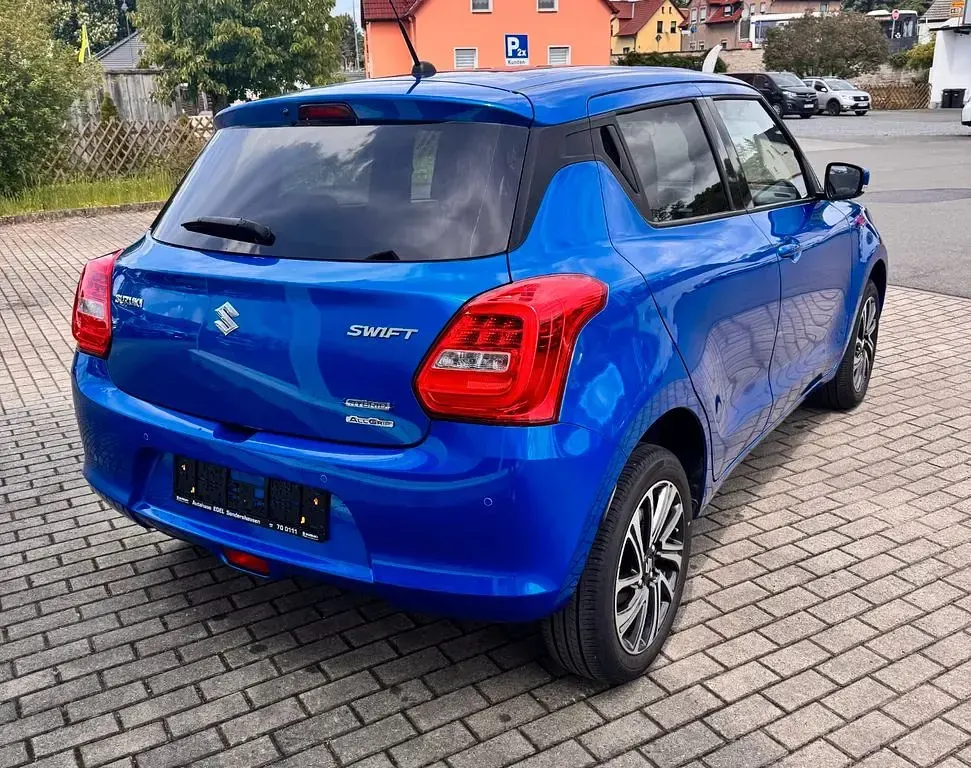 Gebraucht Suzuki Swift Comfort 83 PS (61 kW) 2023 Blau Kleinwagen