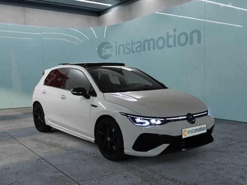 Weiß Gebraucht 2023 VW Golf VIII Style Limousine | 44.890 € (Fairer Preis) - Bild 1/4