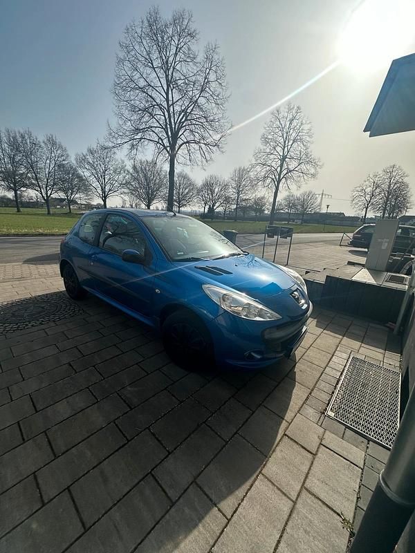 Gebraucht Peugeot 206+ 2009 Blau Kleinwagen