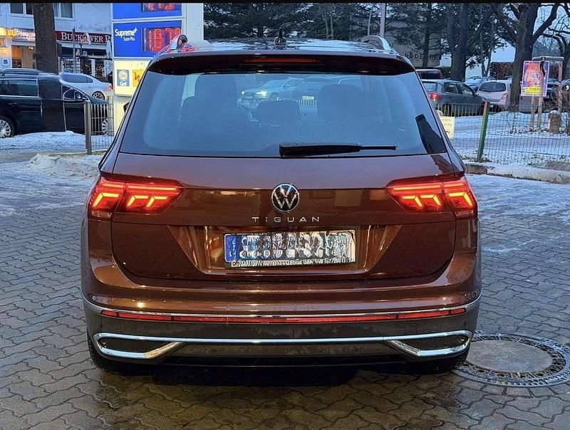Usata VW Tiguan Elegance 150 CV (110 kW) 2022 Marrone SUV
