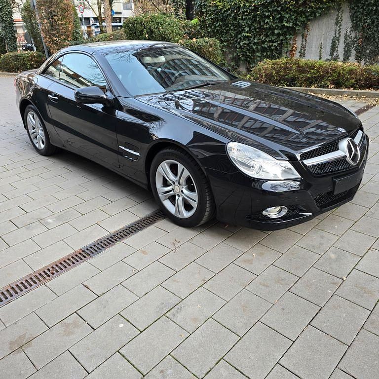 Gebraucht Mercedes SL350 315 PS (231 kW) 2009 Schwarz Cabrio