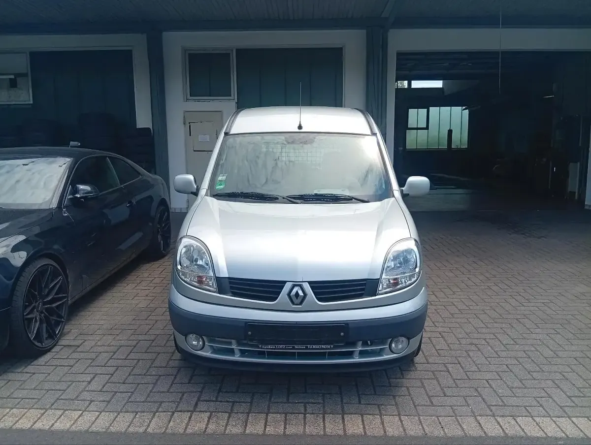 Gebraucht Renault Kangoo 75 PS (55 kW) 2005 Silber Van / Kleinbus