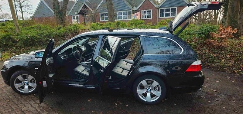 Gebraucht BMW 530 Exclusive 235 PS (172 kW) 2008 Schwarz Kombi