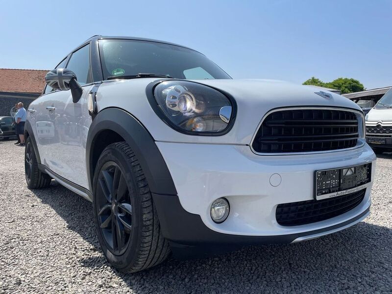 Light white Gebraucht 2015 Mini Cooper D Countryman SUV | 11.500 € (Teuer) - Bild 1/4