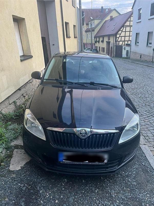 Schwarz Gebraucht 2013 Skoda Fabia Cool Edition Limousine | 3.600 € (Fairer Preis) - Bild 1/4