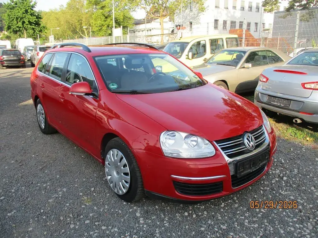Gebraucht VW Golf VI Comfortline 105 PS (77 kW) 2009 Rot Kleinwagen