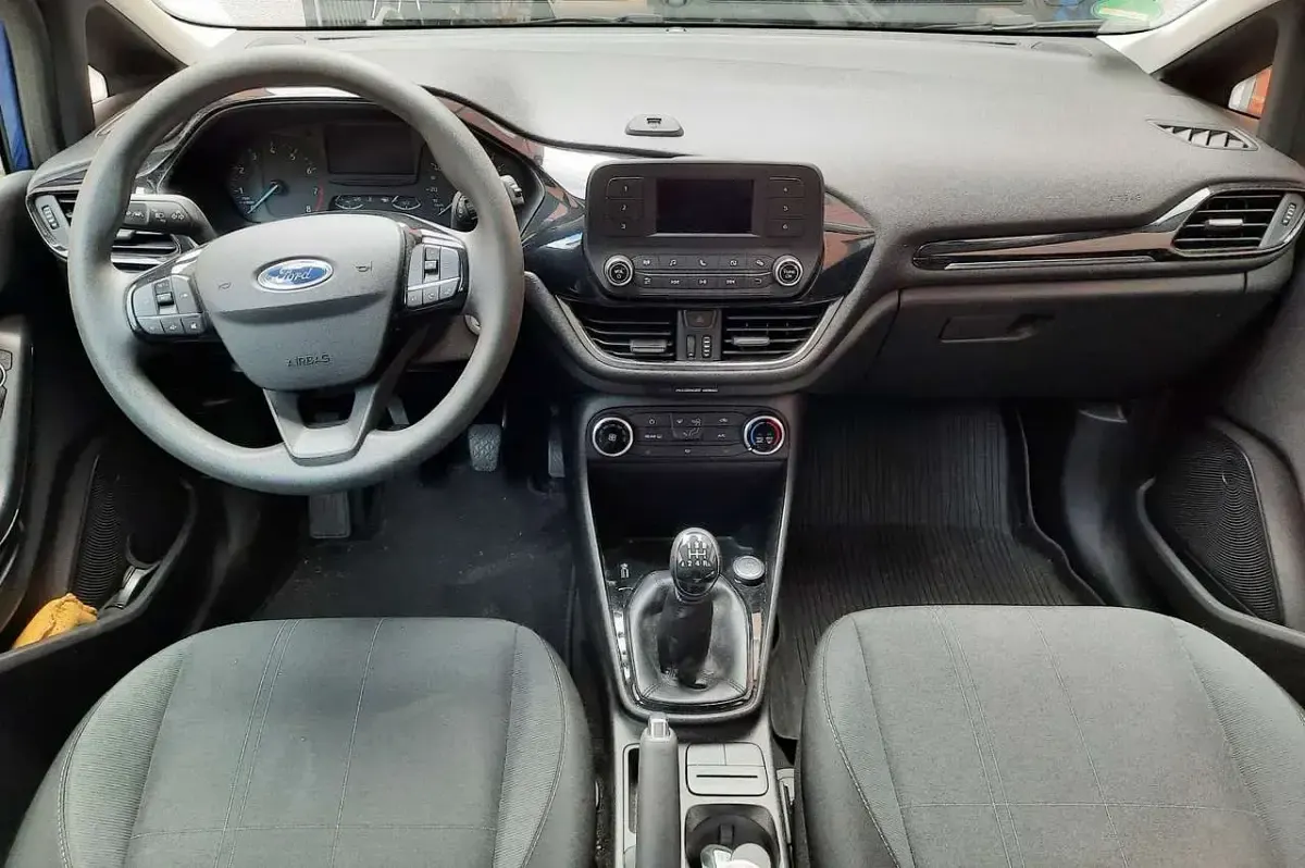 Gebraucht Ford Fiesta Cool & Connect 86 PS (63 kW) 2018 Blau Kleinwagen
